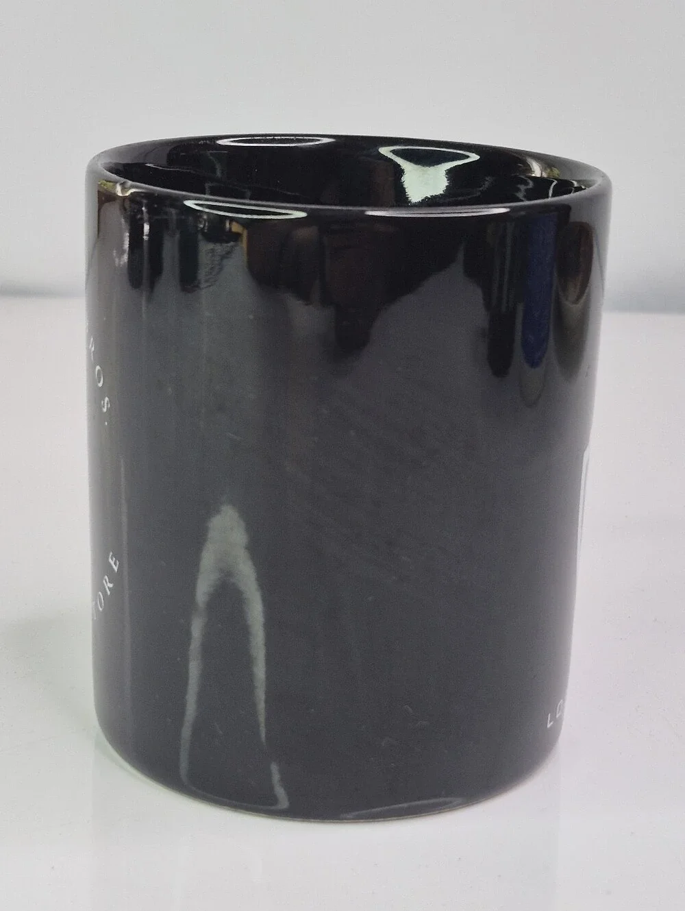 Warner Bros. Studio Store Bugs Bunny WB Los Angeles Black Ceramic Mug vtg 1993